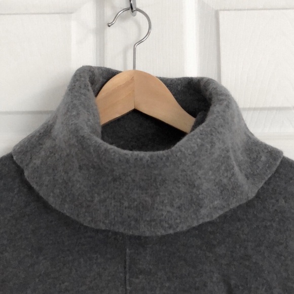 Tahari extrafine merino wool sweater - Picture 4 of 7